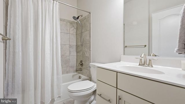 9806 WHITE OAK SWAMP CT, Fredericksburg, VA 22407