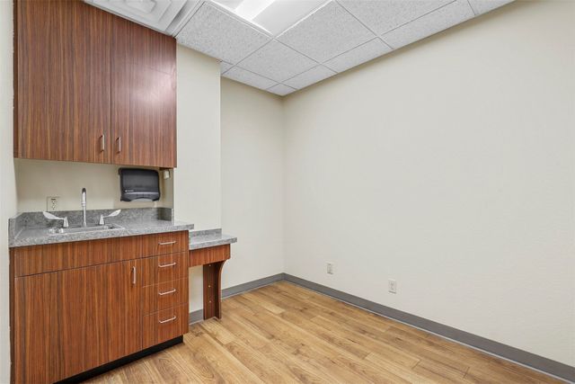 11801 South Freeway 330, Fort Worth, TX 76028