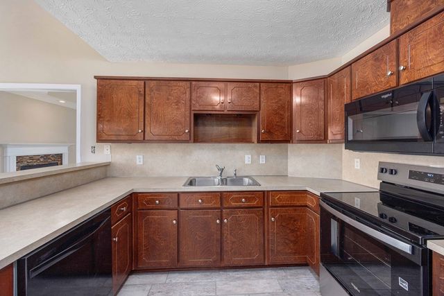 66 Brentwood Drive, Phenix City, AL 36869