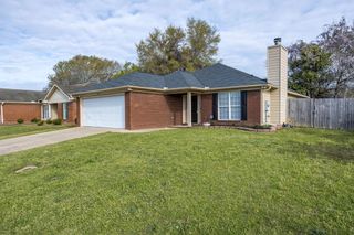 66 Brentwood Drive, Phenix City, AL 36869
