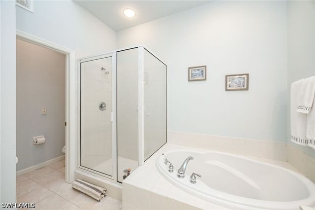 14515 Grey Fox RUN 110, Naples, FL 34110