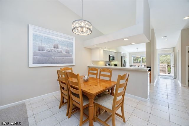 14515 Grey Fox RUN 110, Naples, FL 34110