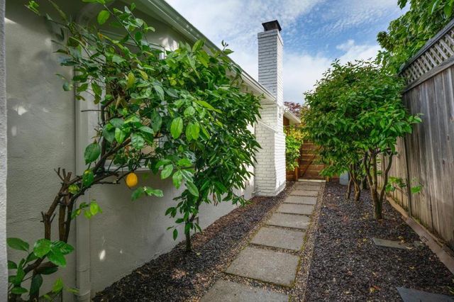 606 Yale Drive, San Mateo, CA 94402