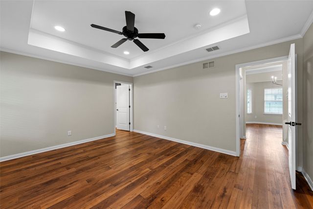 8224 Forest Ridge Drive, Woodway, TX 76712