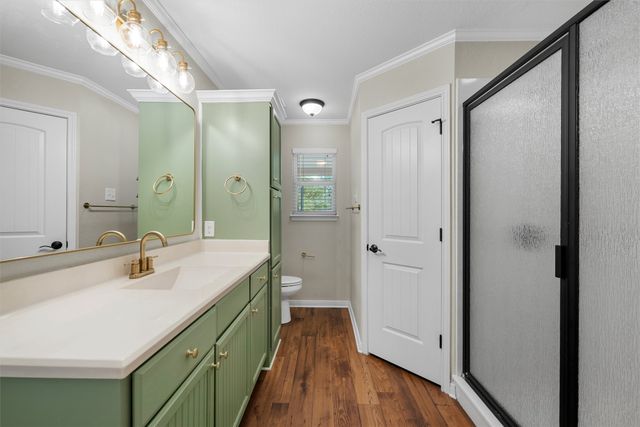 8224 Forest Ridge Drive, Woodway, TX 76712