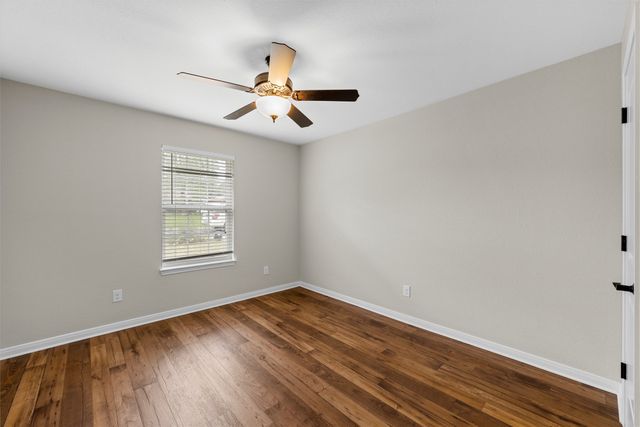 8224 Forest Ridge Drive, Woodway, TX 76712