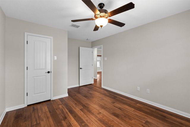 8224 Forest Ridge Drive, Woodway, TX 76712