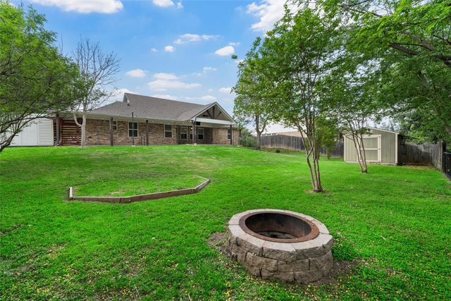8224 Forest Ridge Drive, Woodway, TX 76712