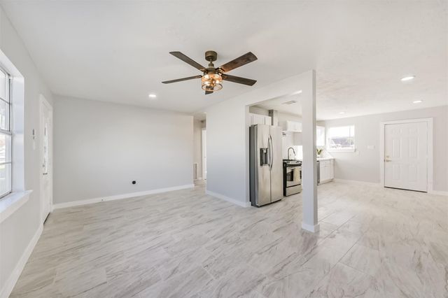 3305 Stallings Drive, Houston, TX 77088