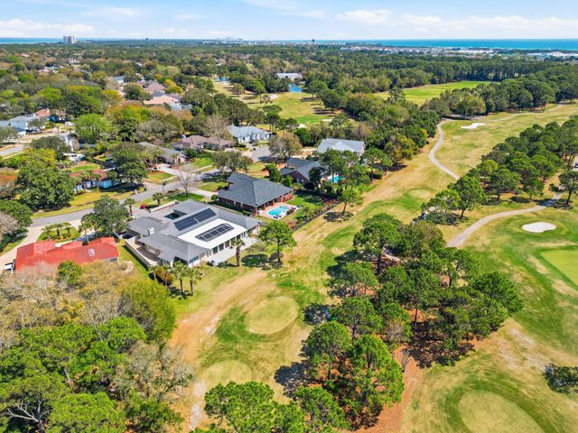 8 Weekewachee Circle, Destin, FL 32541