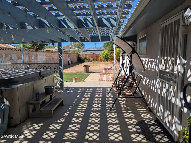 38457 Glenbush Avenue, Palmdale, CA 93550