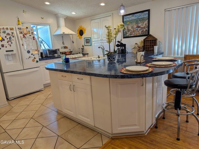 38457 Glenbush Avenue, Palmdale, CA 93550