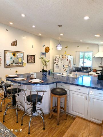 38457 Glenbush Avenue, Palmdale, CA 93550