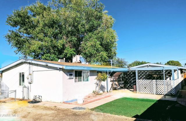 38457 Glenbush Avenue, Palmdale, CA 93550