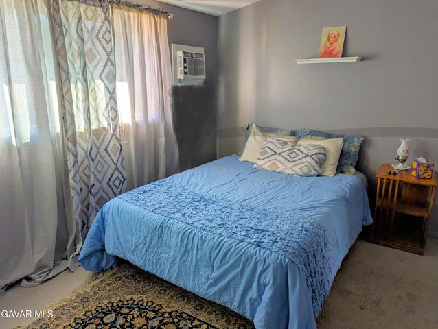 38457 Glenbush Avenue, Palmdale, CA 93550