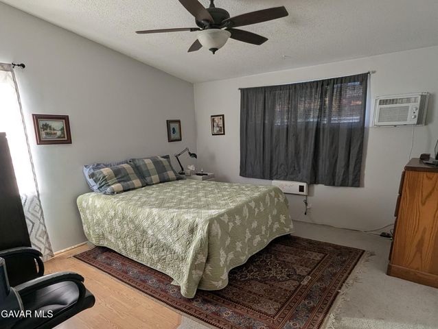 38457 Glenbush Avenue, Palmdale, CA 93550