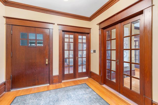 2727 H St, Sacramento, CA 95816