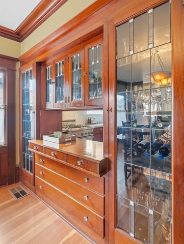 2727 H St, Sacramento, CA 95816