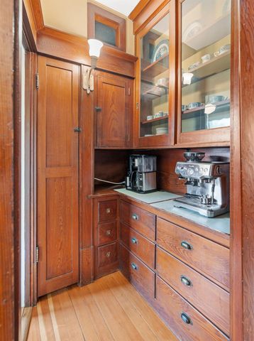 2727 H St, Sacramento, CA 95816