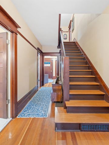 2727 H St, Sacramento, CA 95816