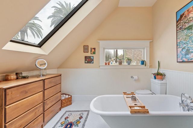 2727 H St, Sacramento, CA 95816