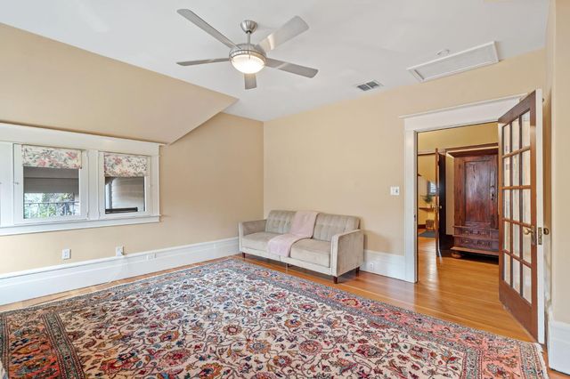 2727 H St, Sacramento, CA 95816