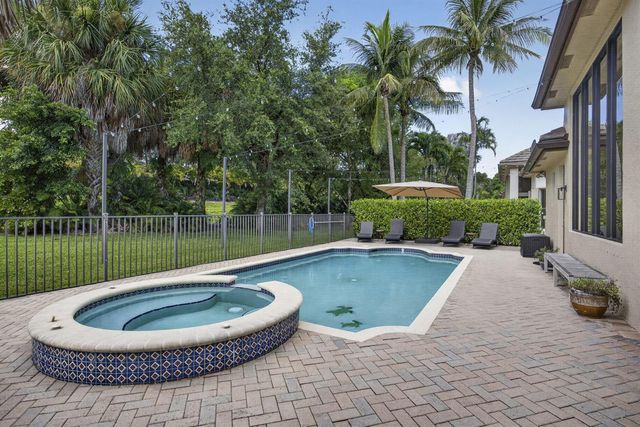10336 Trianon Place, Wellington, FL 33449