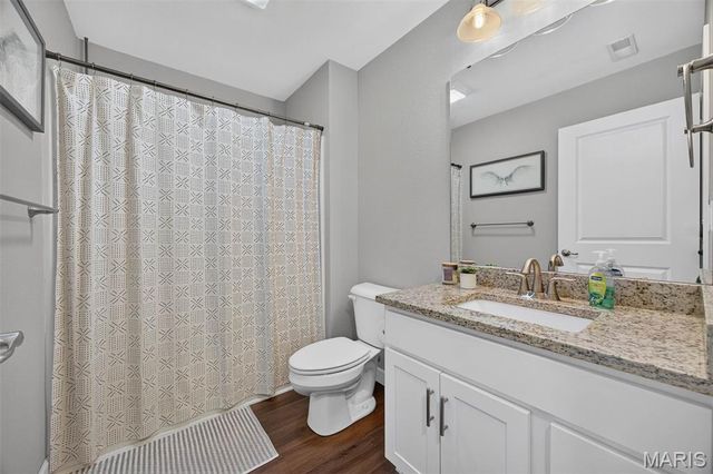 110 Auburn Court B, Highland, IL 62249