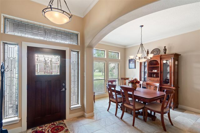 55 Canyon Oak Court, Lake Jackson, TX 77566