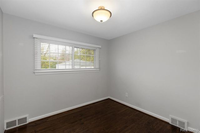 3221 Shenandoah Drive, Royal Oak, MI 48073
