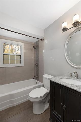 3221 Shenandoah Drive, Royal Oak, MI 48073