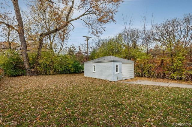 3221 Shenandoah Drive, Royal Oak, MI 48073