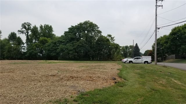 1255 Maple Street Ext, Coraopolis, PA 15108