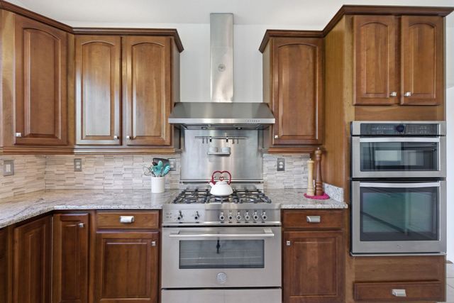 35290 PRESTWICK CT, Round Hill, VA 20141