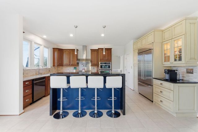 35290 PRESTWICK CT, Round Hill, VA 20141