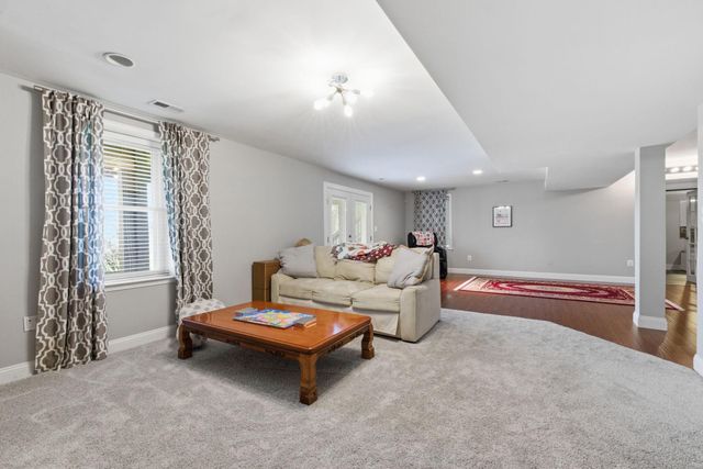 35290 PRESTWICK CT, Round Hill, VA 20141