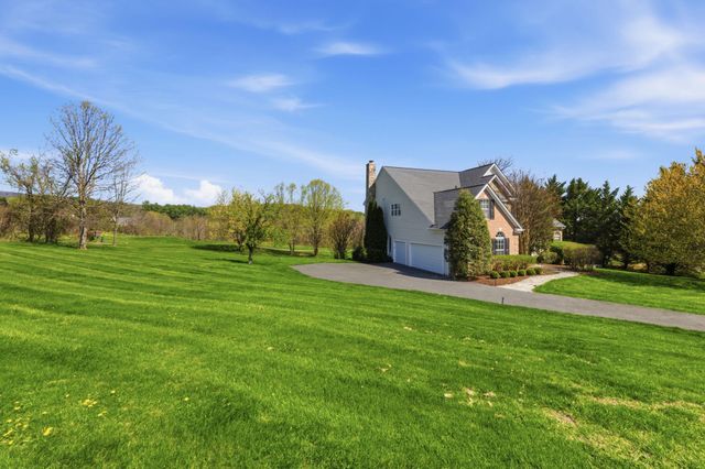 35290 PRESTWICK CT, Round Hill, VA 20141
