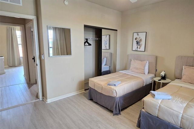 912 CHARO PARKWAY 233, Davenport, FL 33897