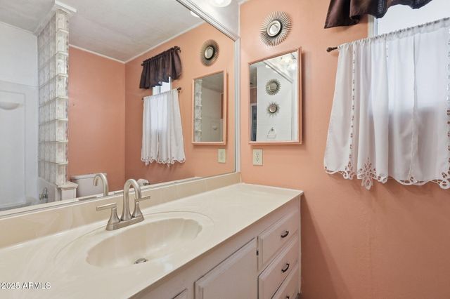 2650 W UNION HILLS Drive 62, Phoenix, AZ 85027