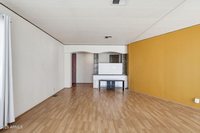 2650 W UNION HILLS Drive 62, Phoenix, AZ 85027