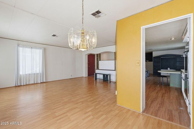 2650 W UNION HILLS Drive 62, Phoenix, AZ 85027