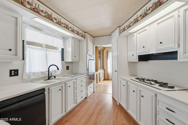 2650 W UNION HILLS Drive 62, Phoenix, AZ 85027