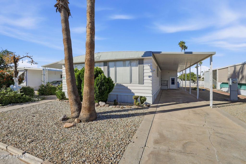 2650 W UNION HILLS Drive 62, Phoenix, AZ 85027