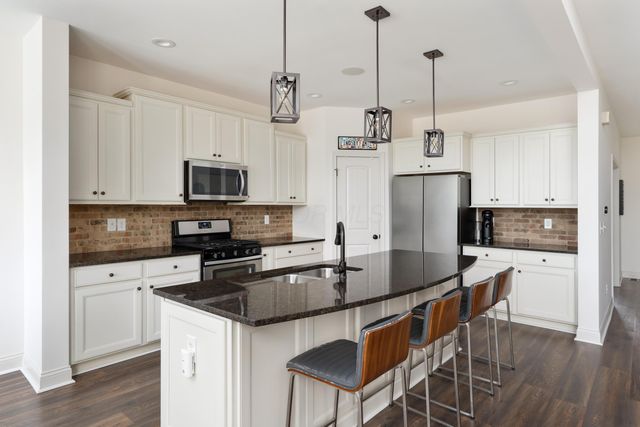 3600 Sparrow Court, Hilliard, OH 43026