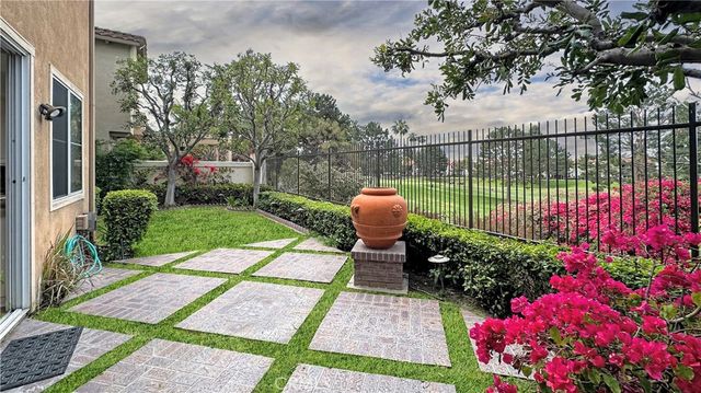 2971 W Bradley Place, Tustin, CA 92782