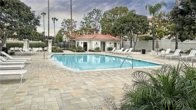 2971 W Bradley Place, Tustin, CA 92782