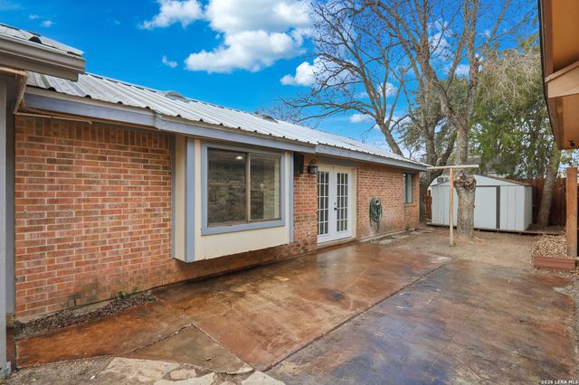 754 Briarbend Dr, New Braunfels, TX 78130