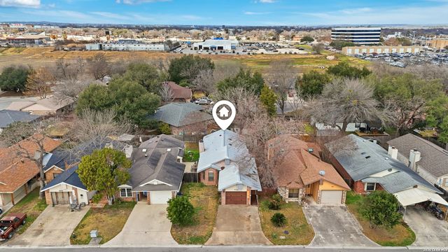 754 Briarbend Dr, New Braunfels, TX 78130