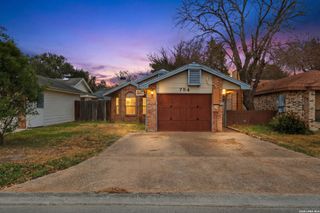 754 Briarbend Dr, New Braunfels, TX 78130