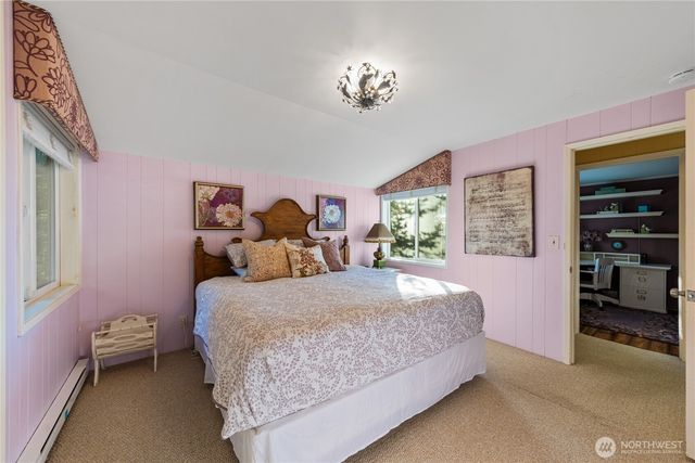 4951 Surfcrest Drive, Oak Harbor, WA 98277